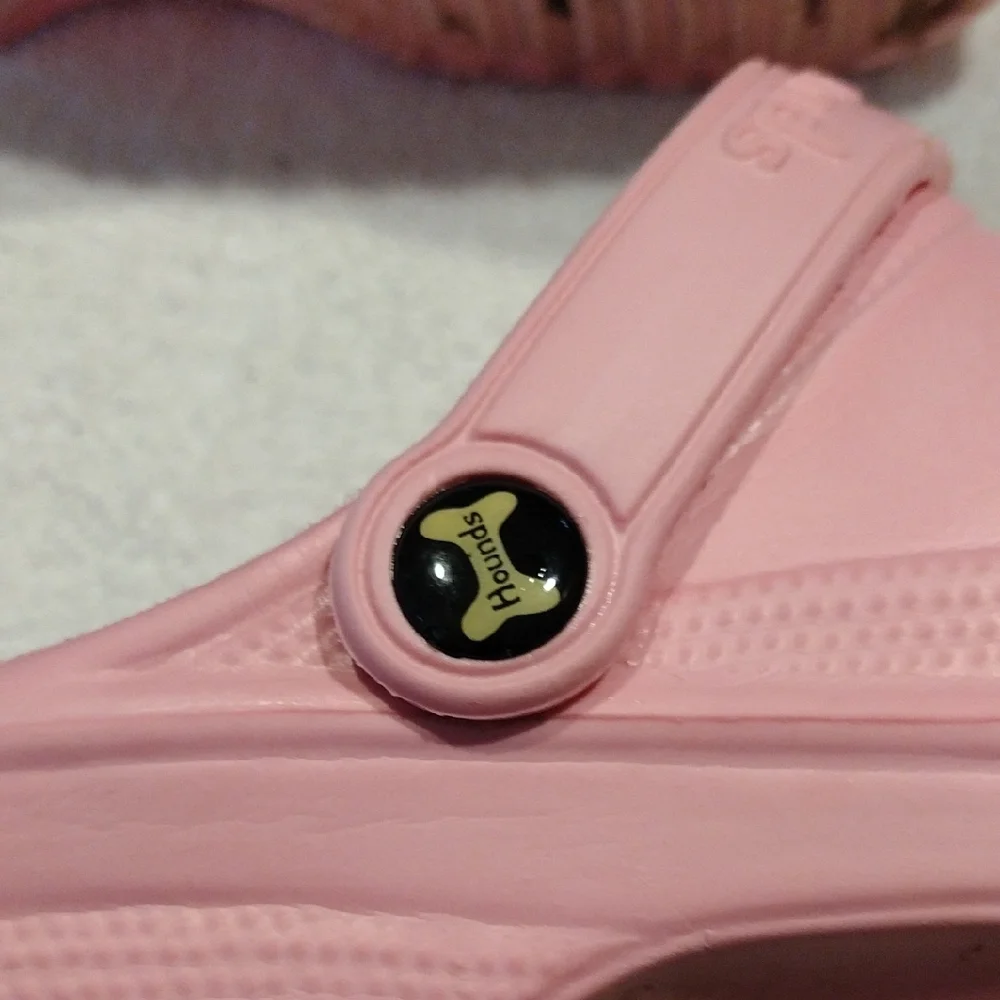 Hounds cozy And Comfortable Pink Perforated Mules with Raised Heel Strap - Picture 3 of 4